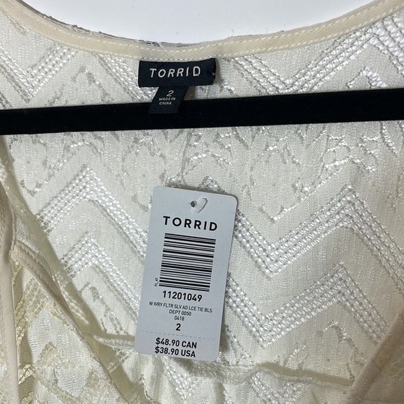 Torrid 2 LACE TIE NECK BLOUSE cream bone color off white - Picture 7 of 9